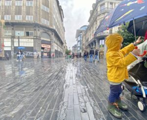 Bruxelles dans le centre quand il pleut (c) Pierre Haleux