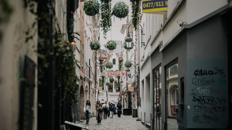 Découvrez les Nouvelles Adresses Gourmandes de la Rue des Bouchers à Bruxelles🍽️